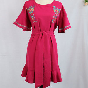 NEW!!! Entro Embroidered Dress